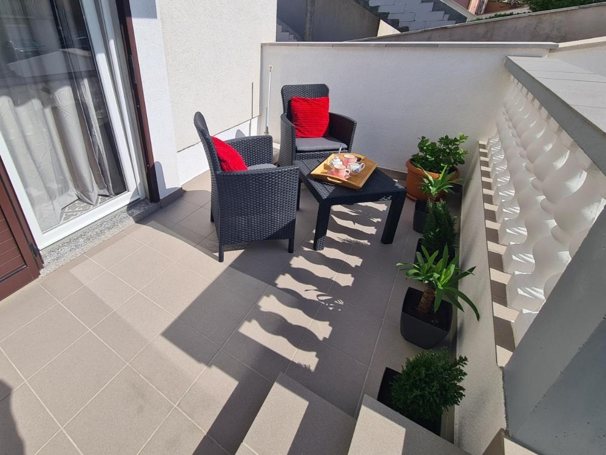 Guest House Angela Senj  Exterior photo